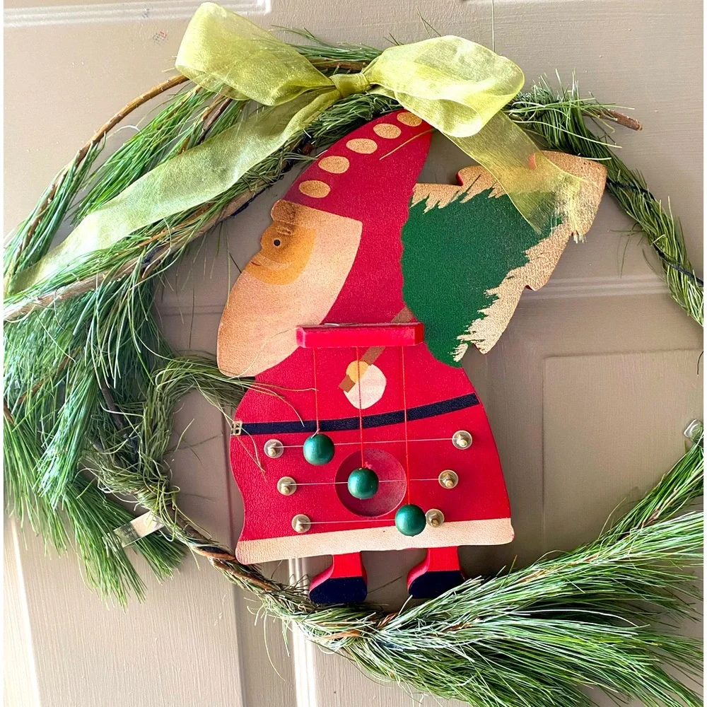 VINTAGE Santa DOOR CHIME! Absolutely Beautiful! Can be hung Anywhere! 🎅🎅🎄🎄
